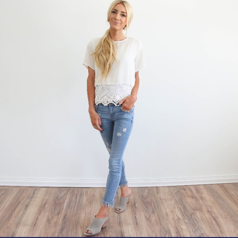 Creamy white silky lace accent short sleeve top - Picture 2 of 5